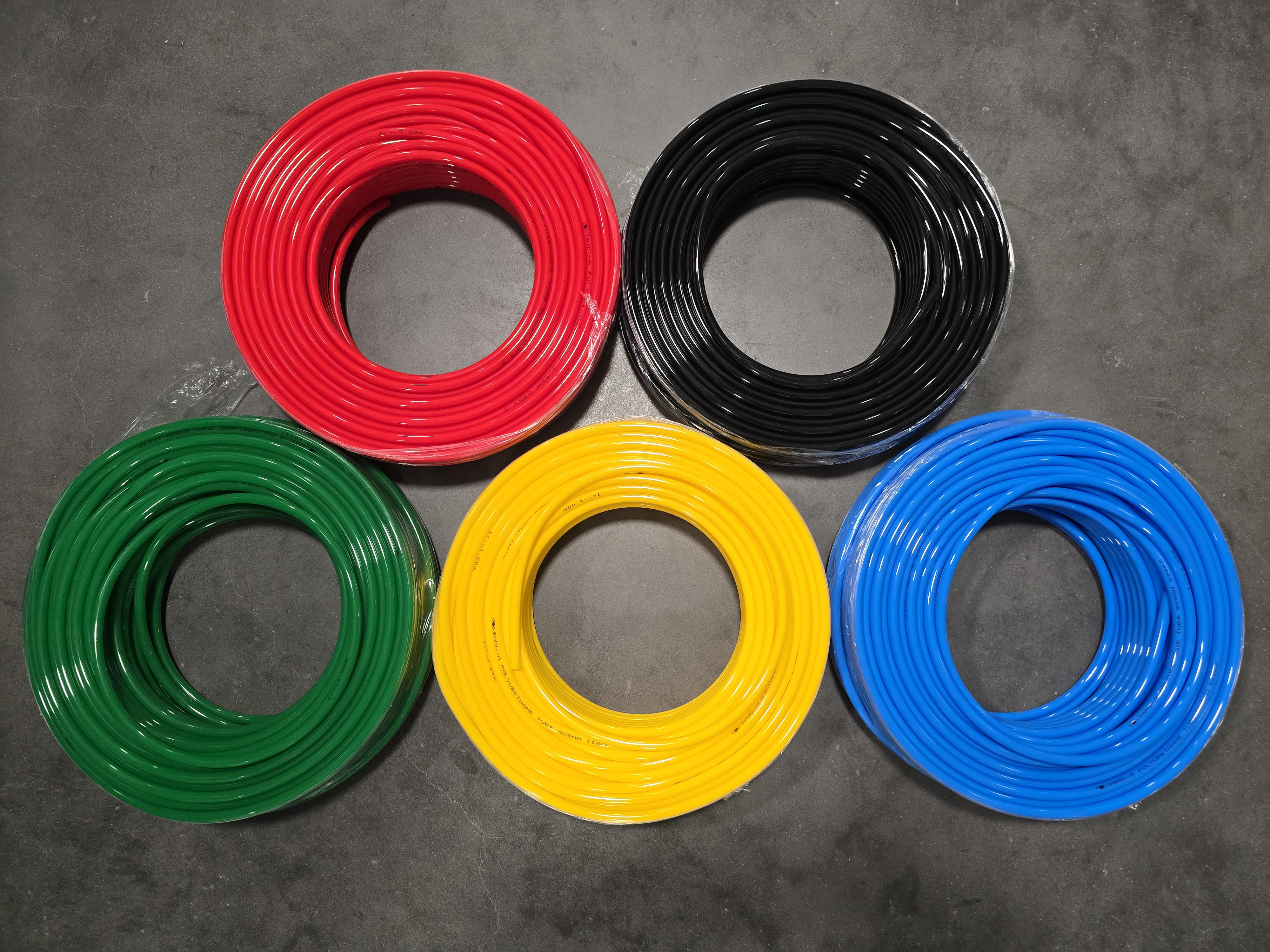 Tuyau flexible en polyuréthane 8 x 5 mm (Bleu, Jaune, Rouge, Vert, Noir) 1  à 50 Mètres